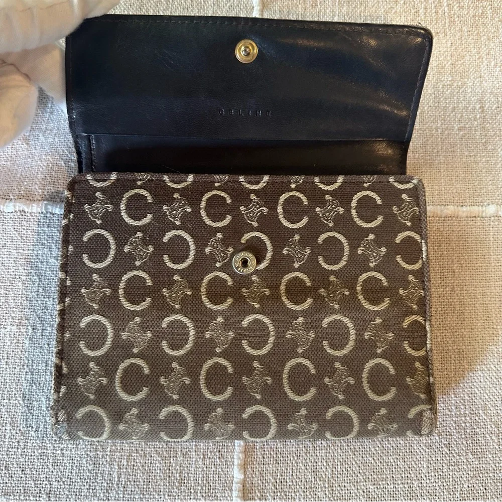 Celine | Green Vintage Classic Print Canvas Trifold Wallet - Picture 3 of 12